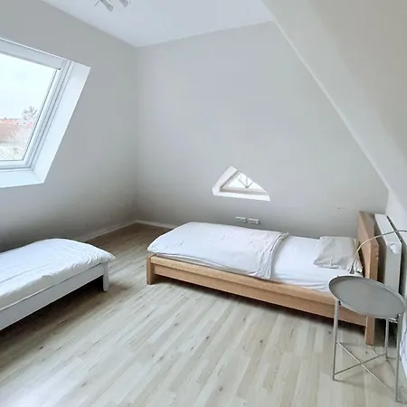 Thommen Lohengrinstr * נירנברג